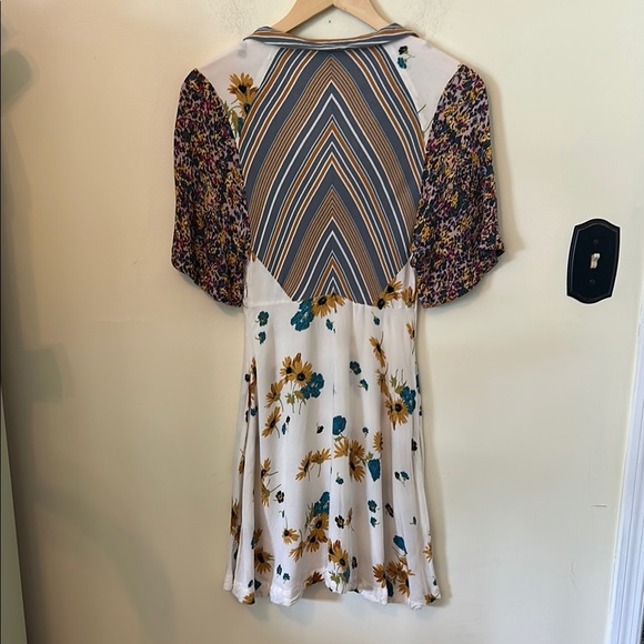 Free People Boho Short Sleeve Mini Dress Size 4 - Picture 5 of 9